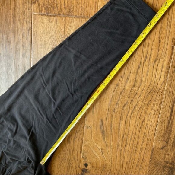 Lululemon Free Fall CropBlack size 4 - Picture 9 of 10
